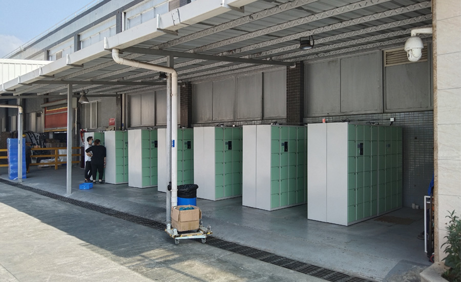 智能儲(chǔ)物柜現(xiàn)場(chǎng)擺放